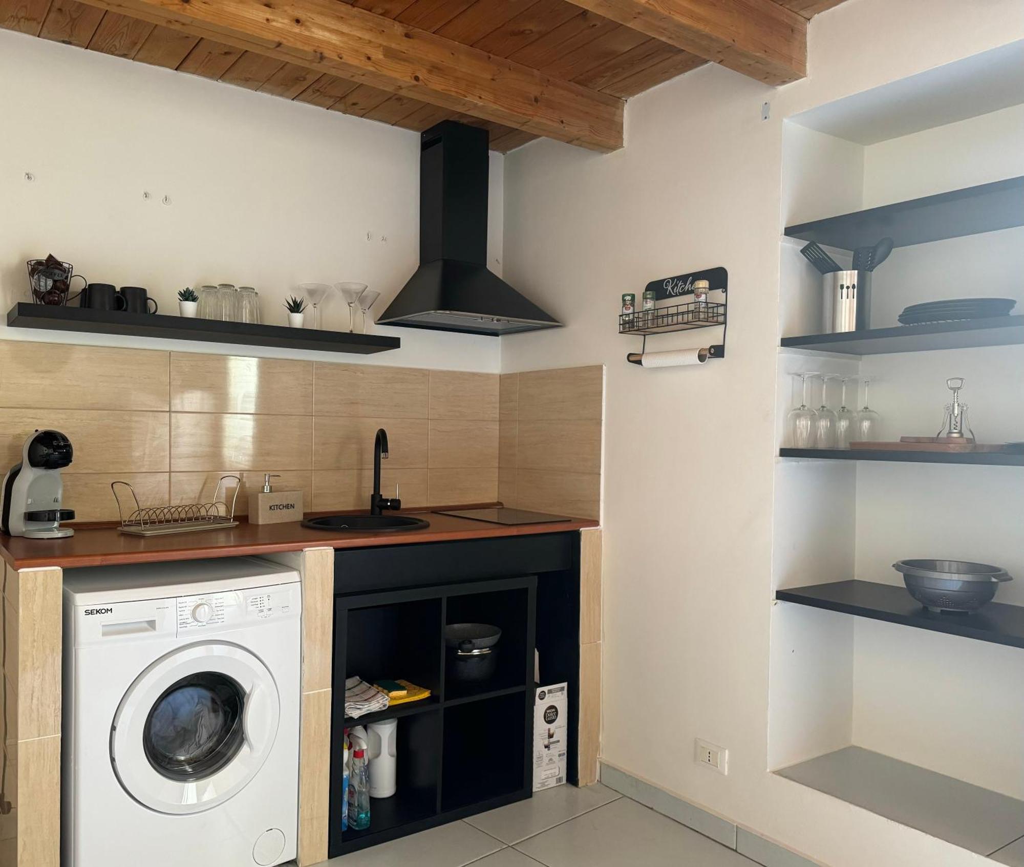 Apartamento Pietro โมดิกา ภายนอก รูปภาพ